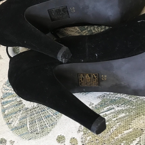 Aldo Black Suede Material Almond Toe Ankle Strap Heels - size 39 - Picture 4 of 10